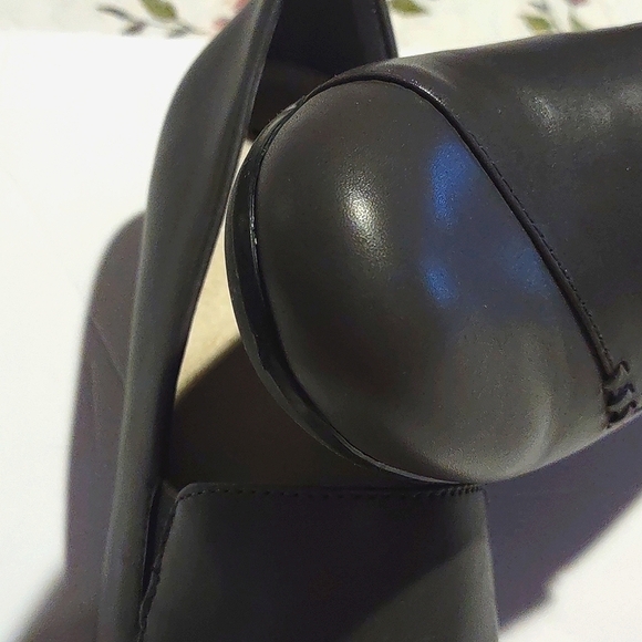 EUC Trotter Moment Gray Loafers Leather Uppers Narrow 6 1/2 - Picture 11 of 11